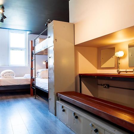 The Nest Boutique Hostel กัลเวย์ ภายนอก รูปภาพ