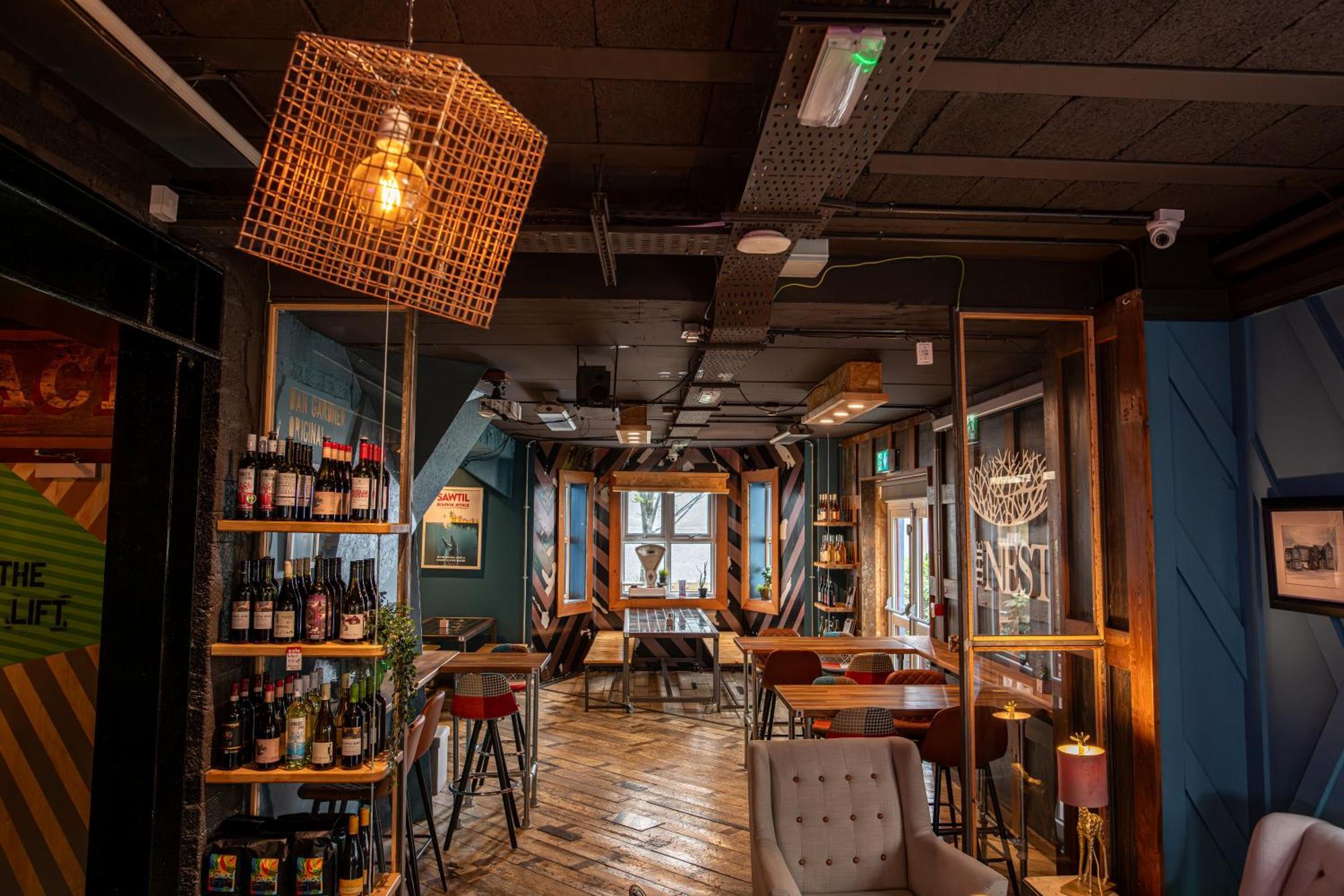 The Nest Boutique Hostel กัลเวย์ ภายนอก รูปภาพ
