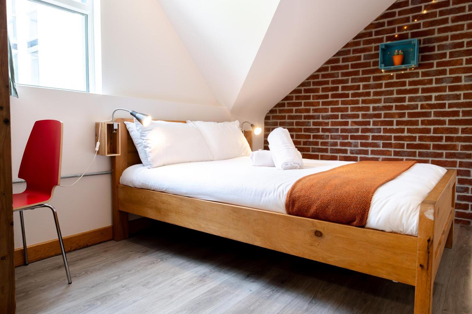 The Nest Boutique Hostel กัลเวย์ ภายนอก รูปภาพ